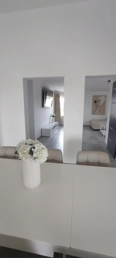 Bloom Deluxe Apartment Vir 0*,  Croatia