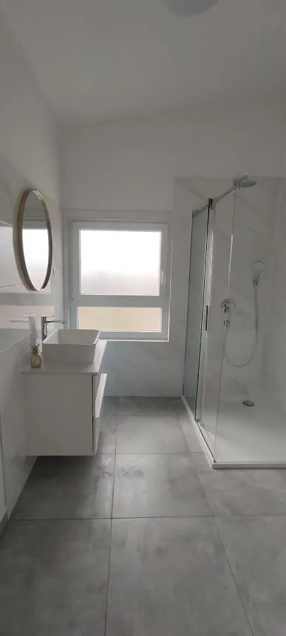 Bloom Deluxe Apartment Vir